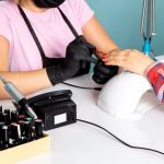 برای تبدیل شدن به ناخن کار حرفه ای چه آموزش هایی ضروری است؟